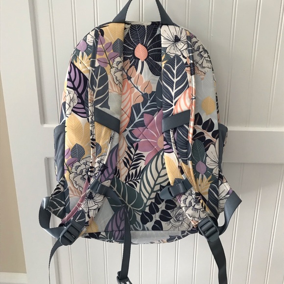 Vera Bradley Palm Floral Backpack Lighten Up Water resistant fabric - Picture 2 of 5